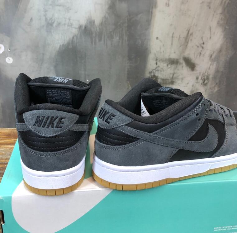 SAMC - NKE Shoes - 1654