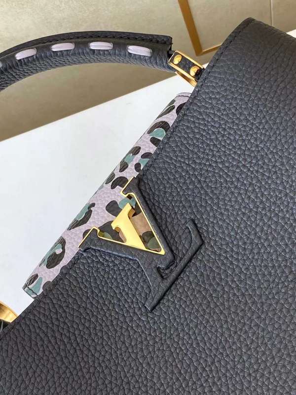 LOV2 Bags - Luxurious Bags  1104