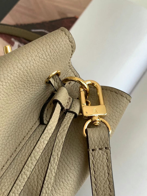 LOV2 Bags - Luxurious Bags  2582