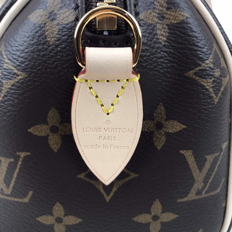 LOV2 Bags - Luxurious Bags  1107