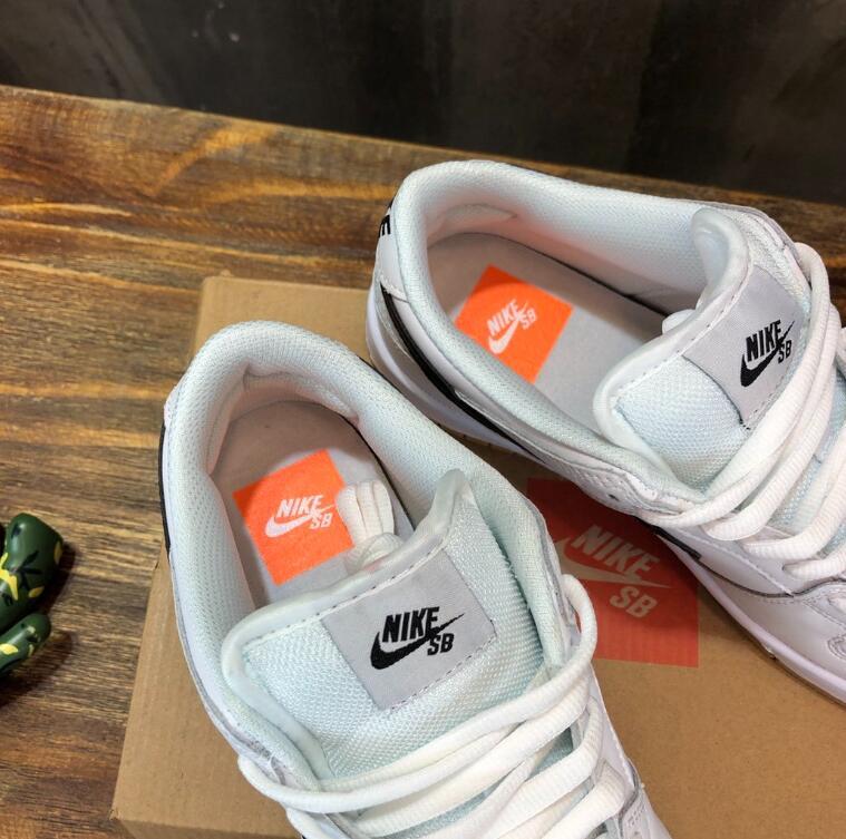 SAMC - NKE Shoes - 1757