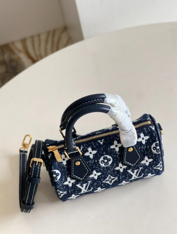 SAMC - LOV Bags - 1943