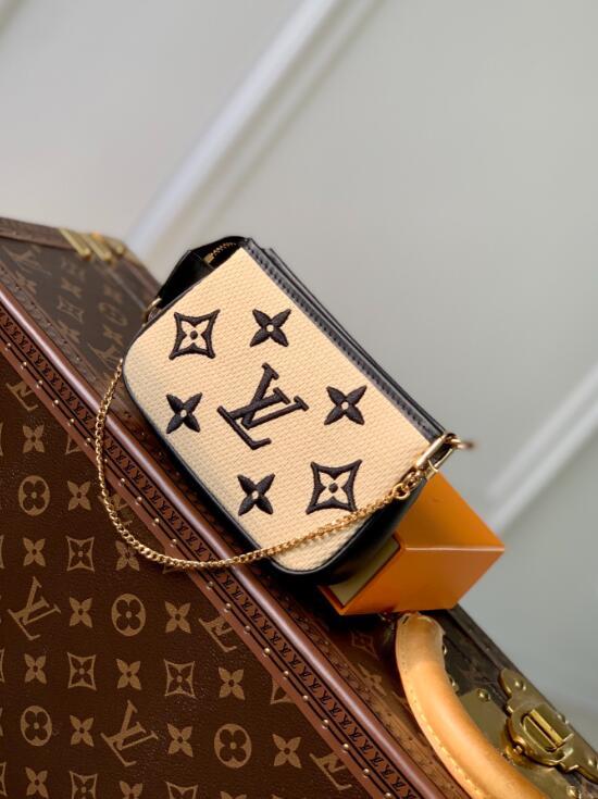 SAMC - LOV Bags - 1070