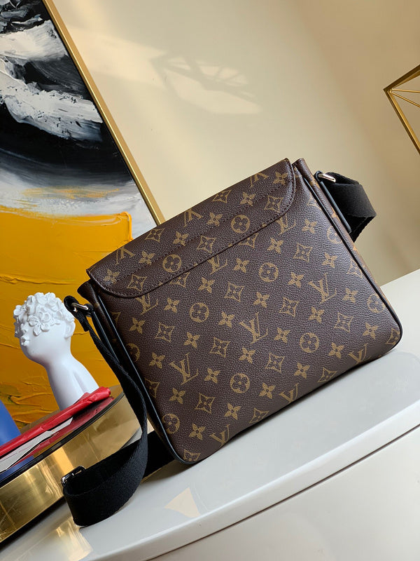 LOV2 Bags - Luxurious Bags  1244