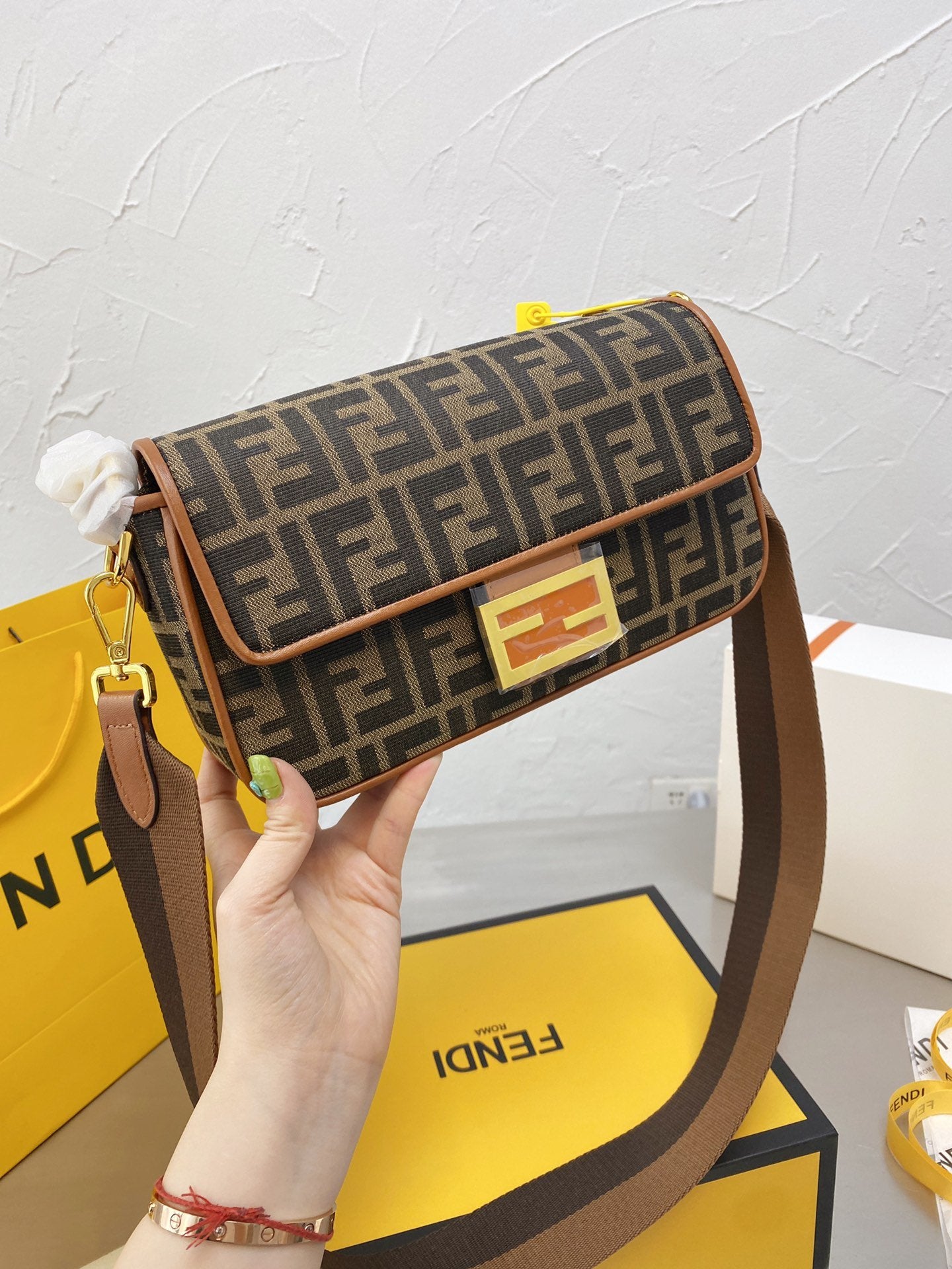 EN - NEW Arrival Bags FEI 136