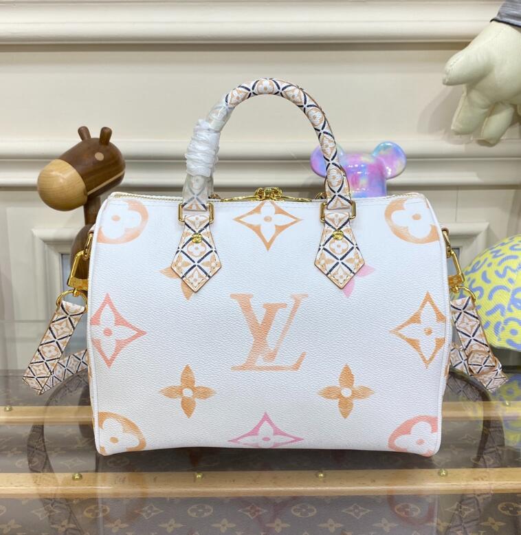 SAMC - LOV Bags - 1024