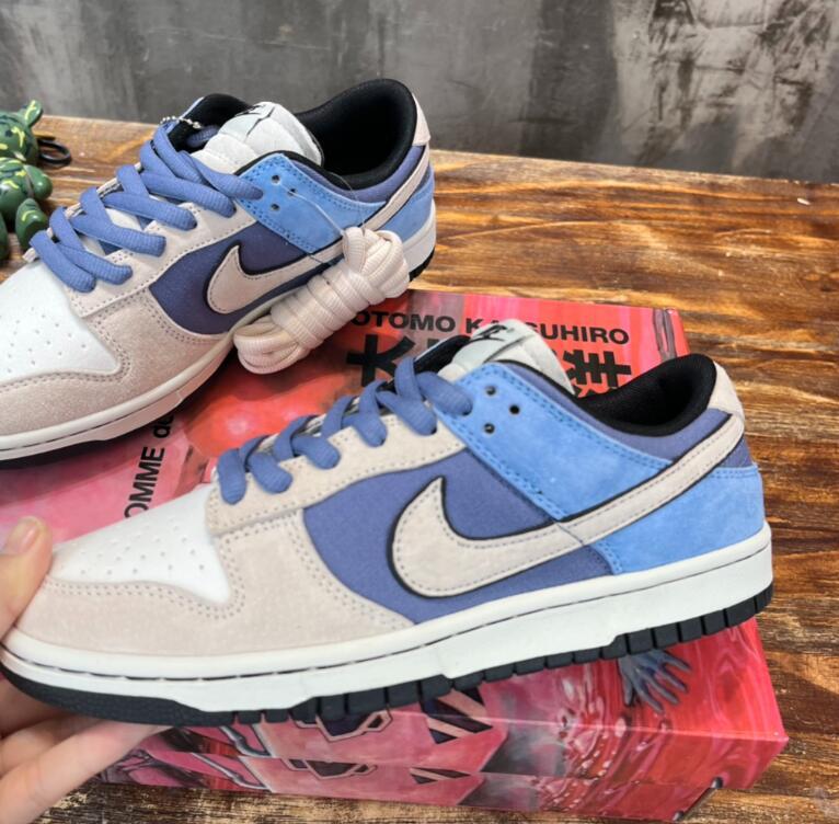 SAMC - NKE Shoes - 826