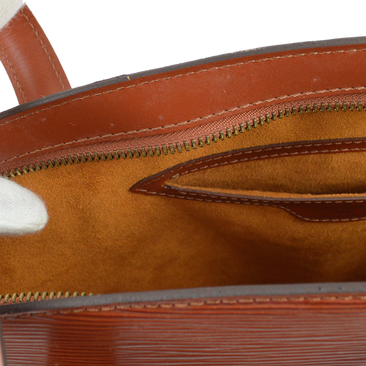 Louis Vuitton 1995 Brown Epi Saint Jacques Poignee Long M52333