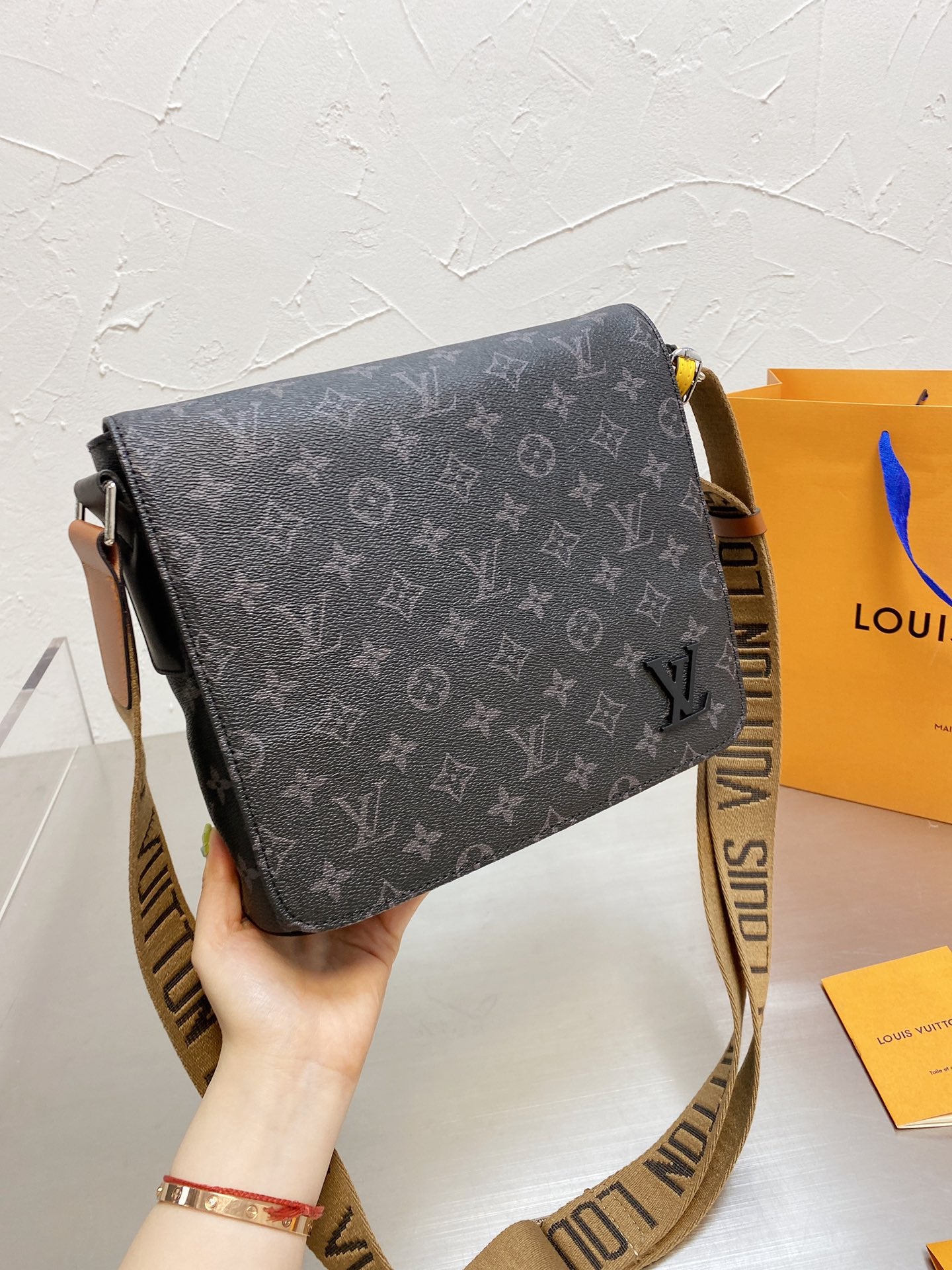 EN - New Arrival Bags LUV 067