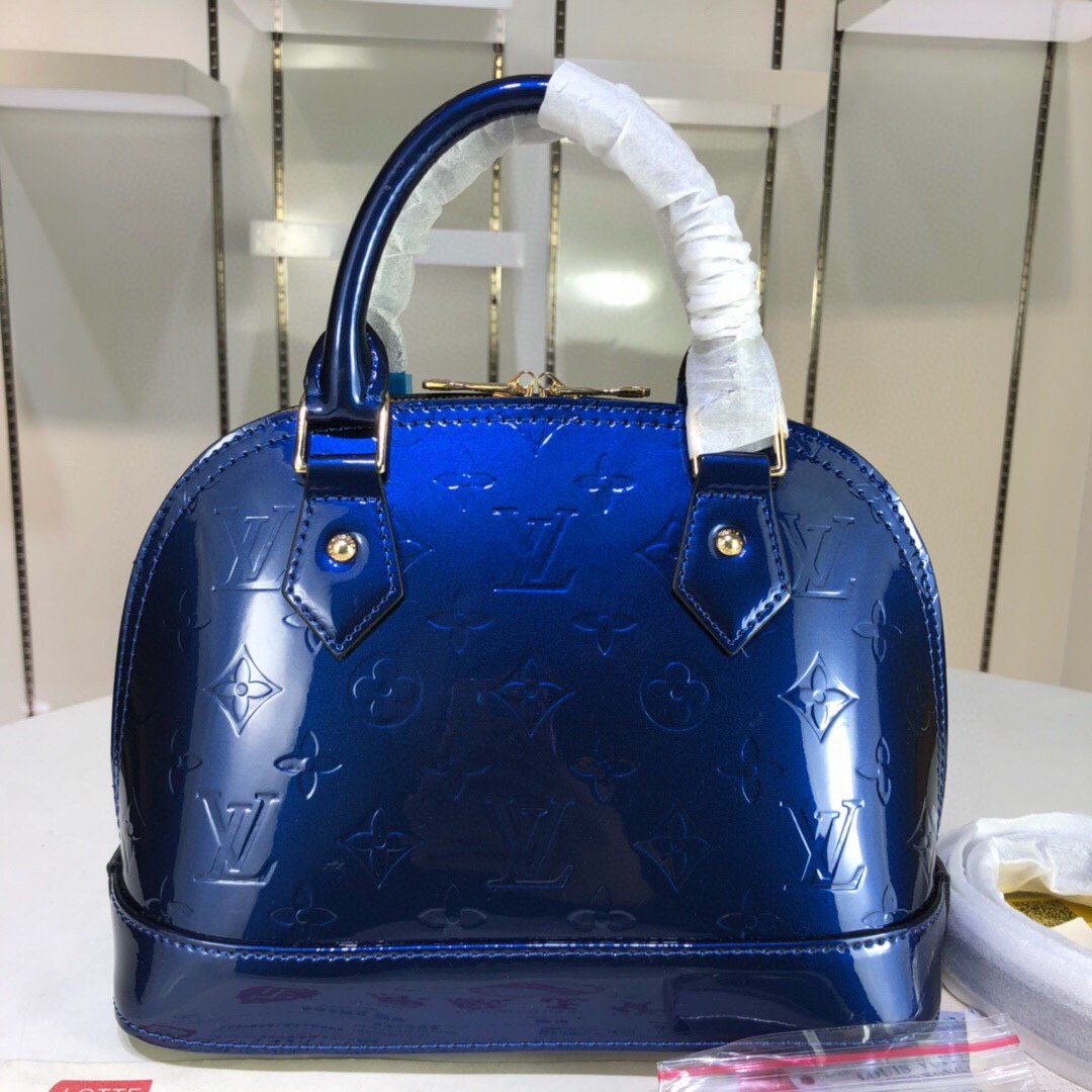 EN - New Arrival Bags LUV 058