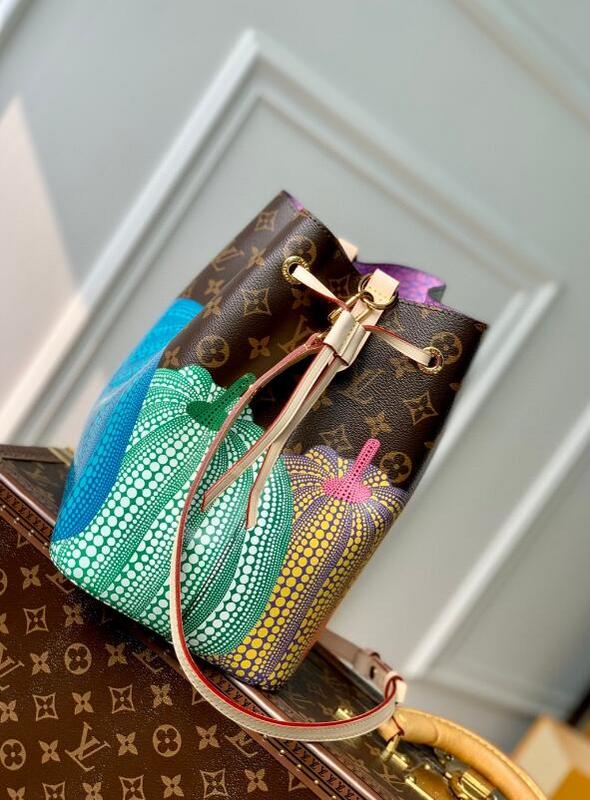 SAMC - LOV Bags - 1244