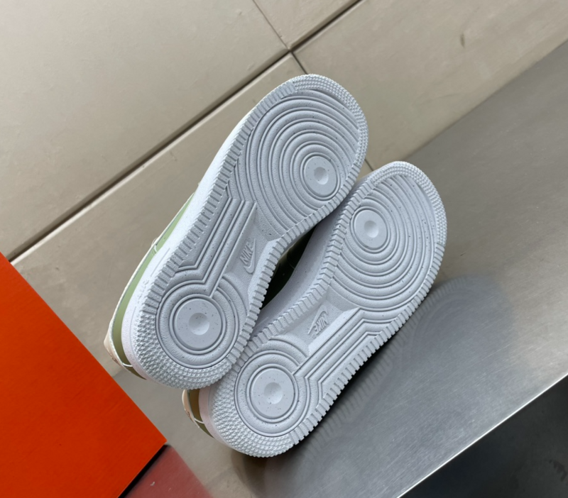 SAMC - NKE Shoes - 001
