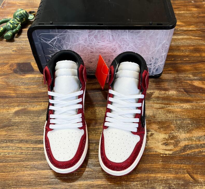 SAMC - NKE Shoes - 179