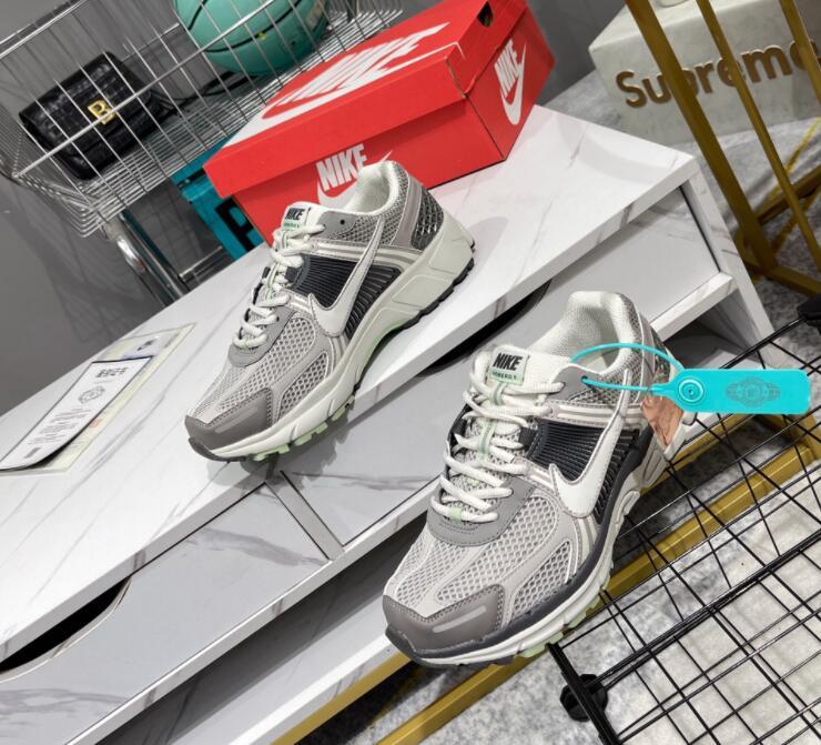 SAMC - NKE Shoes - 506