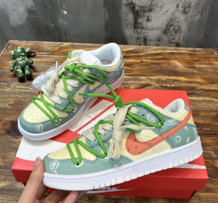 SAMC - NKE Shoes - 932