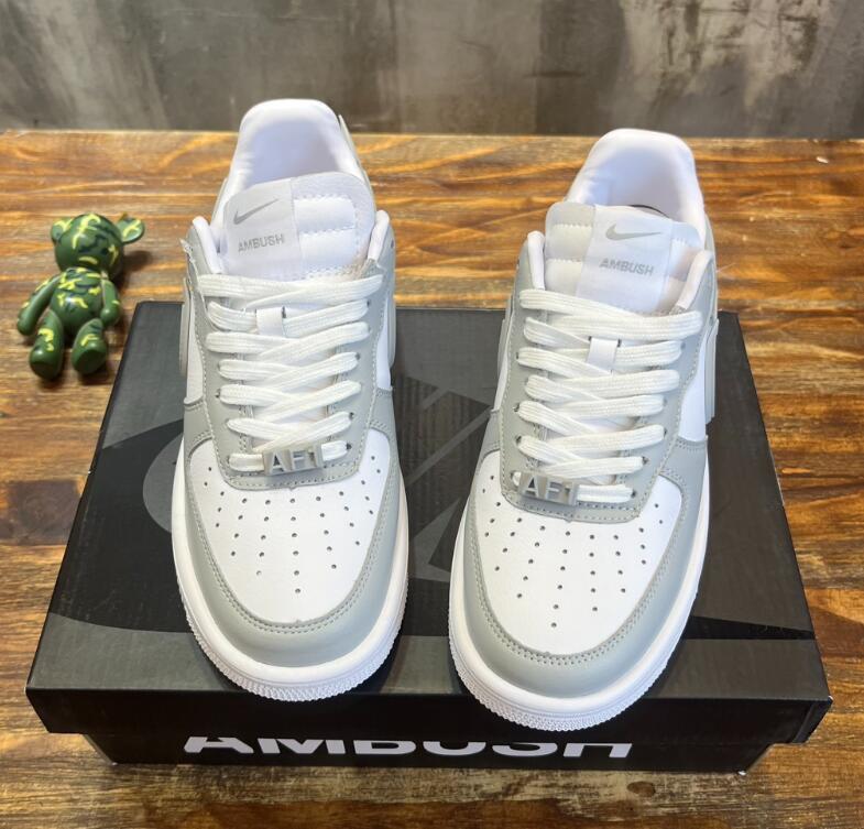 SAMC - NKE Shoes - 558