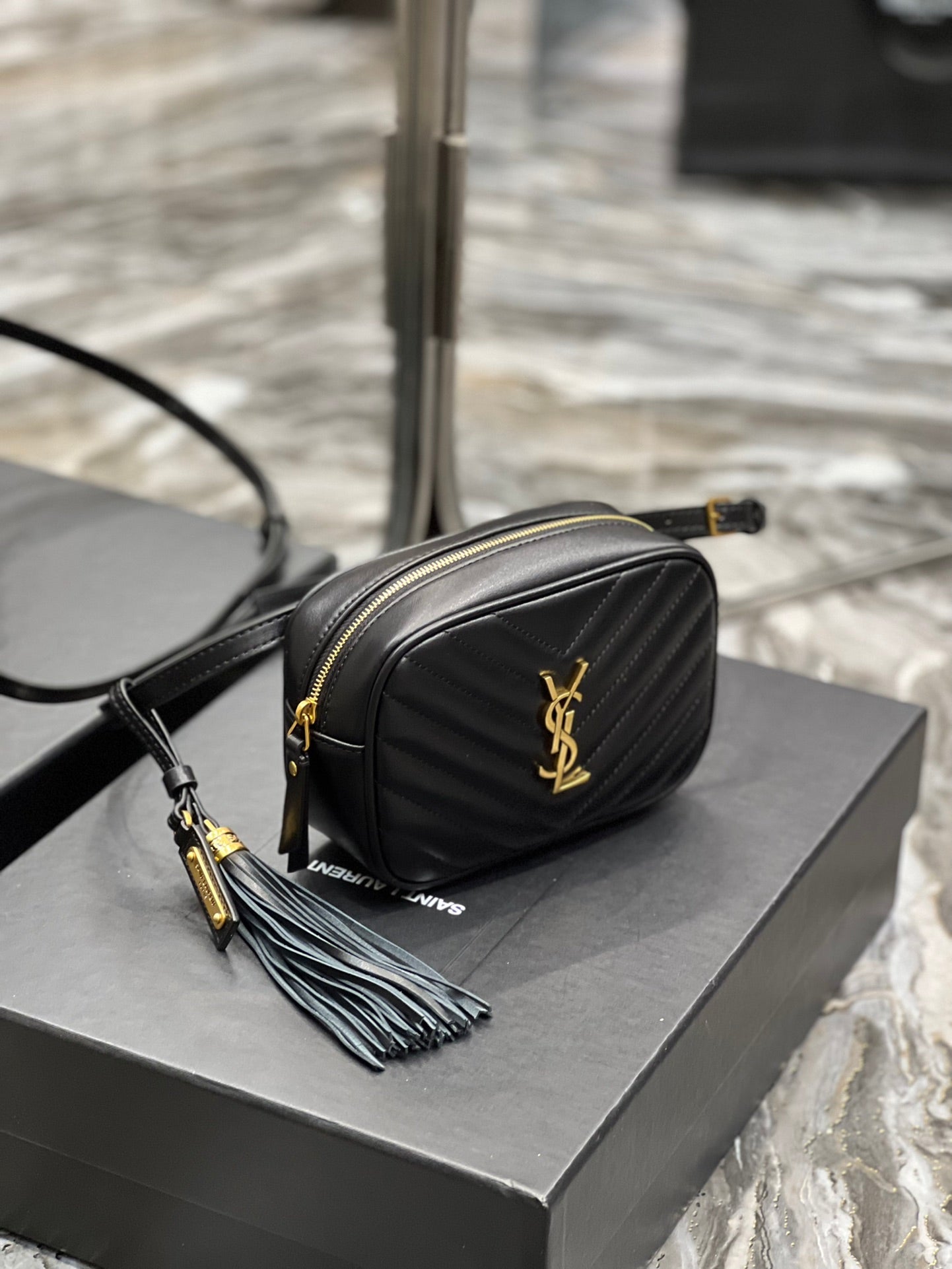 GLAMI Lou Belt Bag Black In MatelassÃƒÂ© Gold Toned Hardware For Women 6.1in/15cm YSL 614031DV7071000