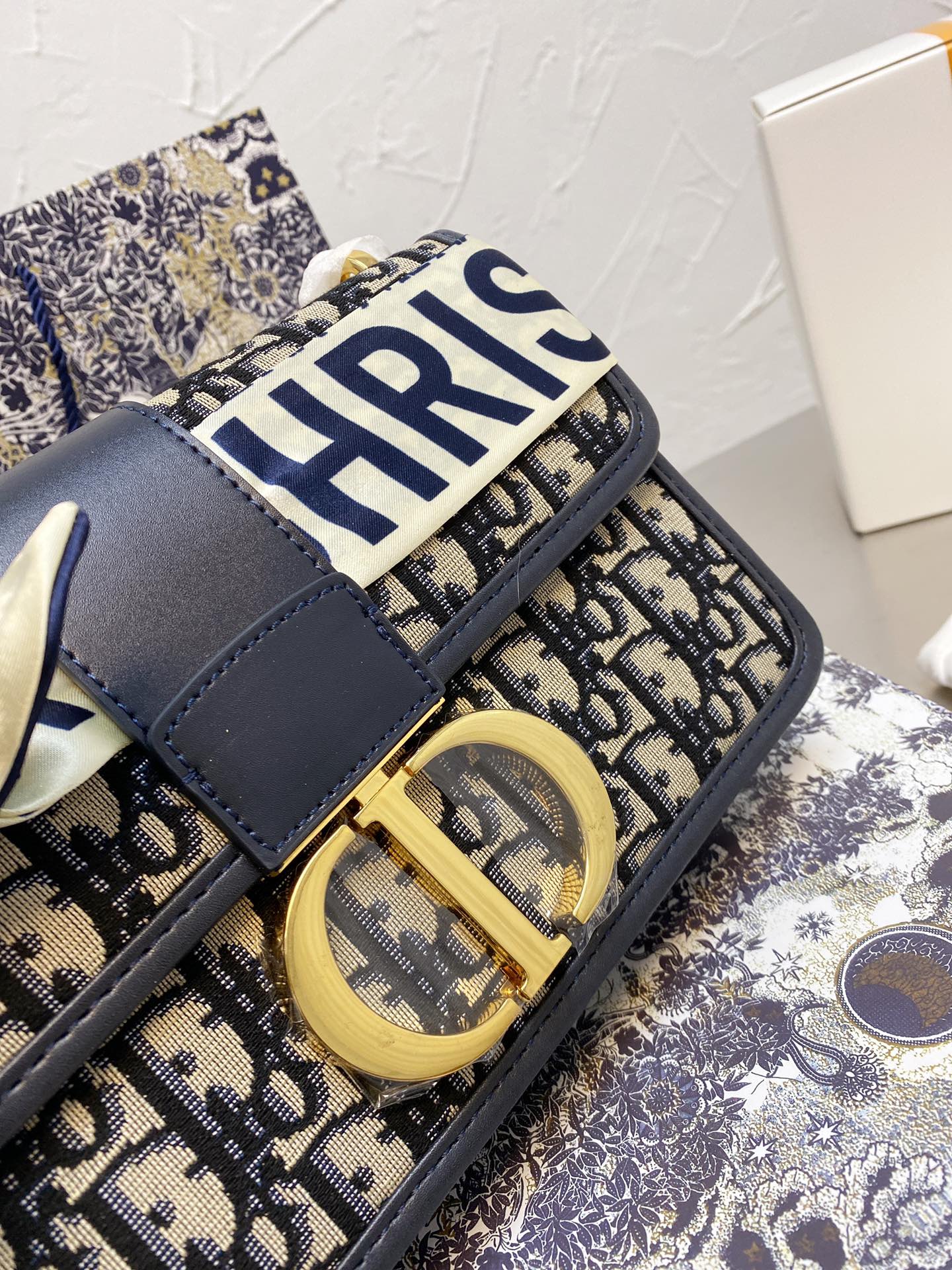 EN - New Arrival Bags DIR 060