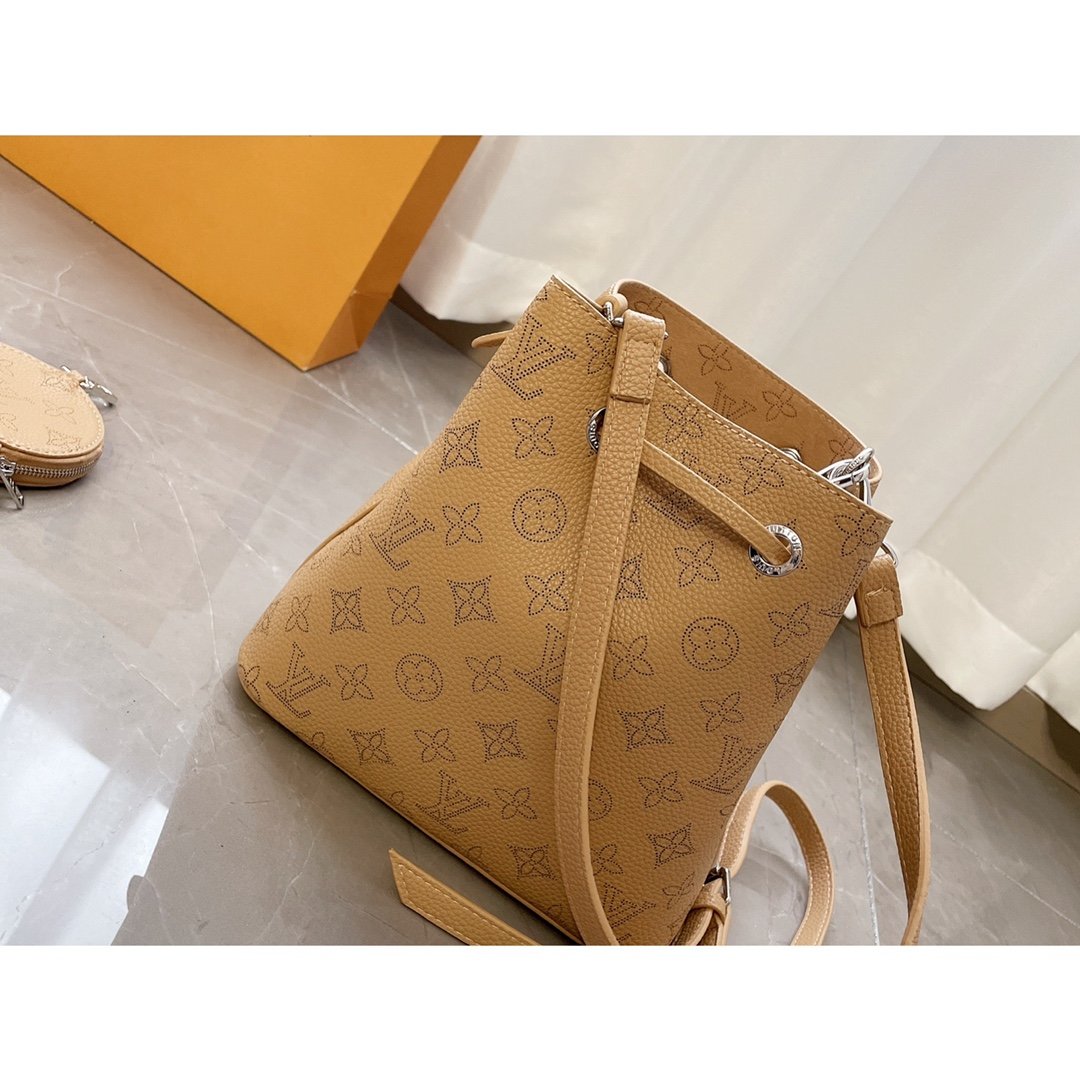 EN - New Arrival Bags LUV 069