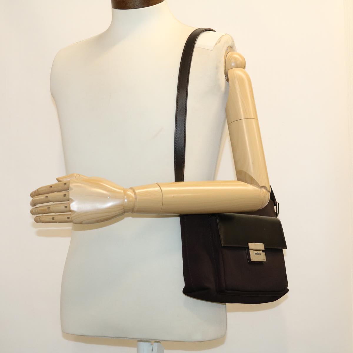 GUCCI Shoulder Bag Canvas Brown fm2205