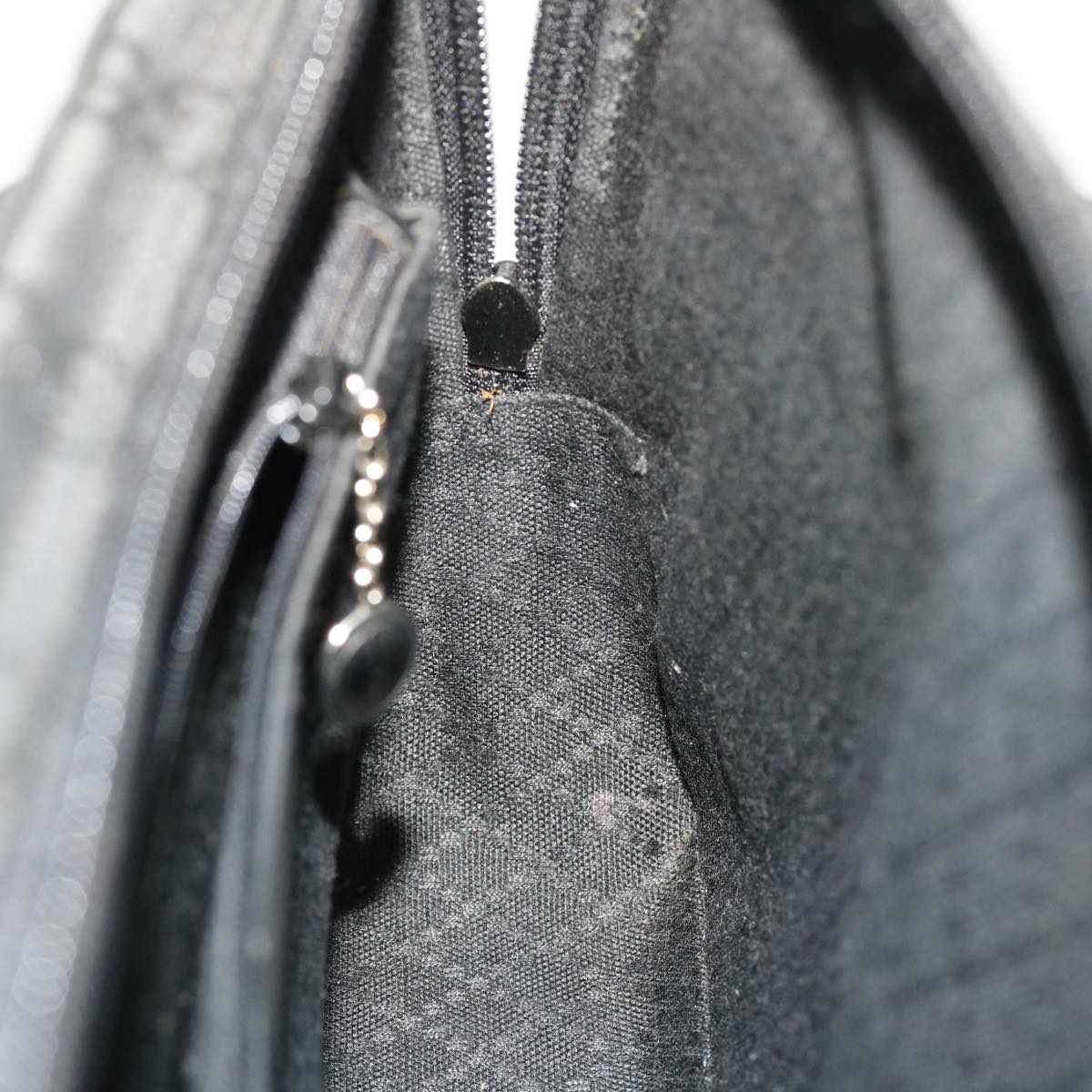 GUCCI GG Canvas Shoulder Bag Black fm2708