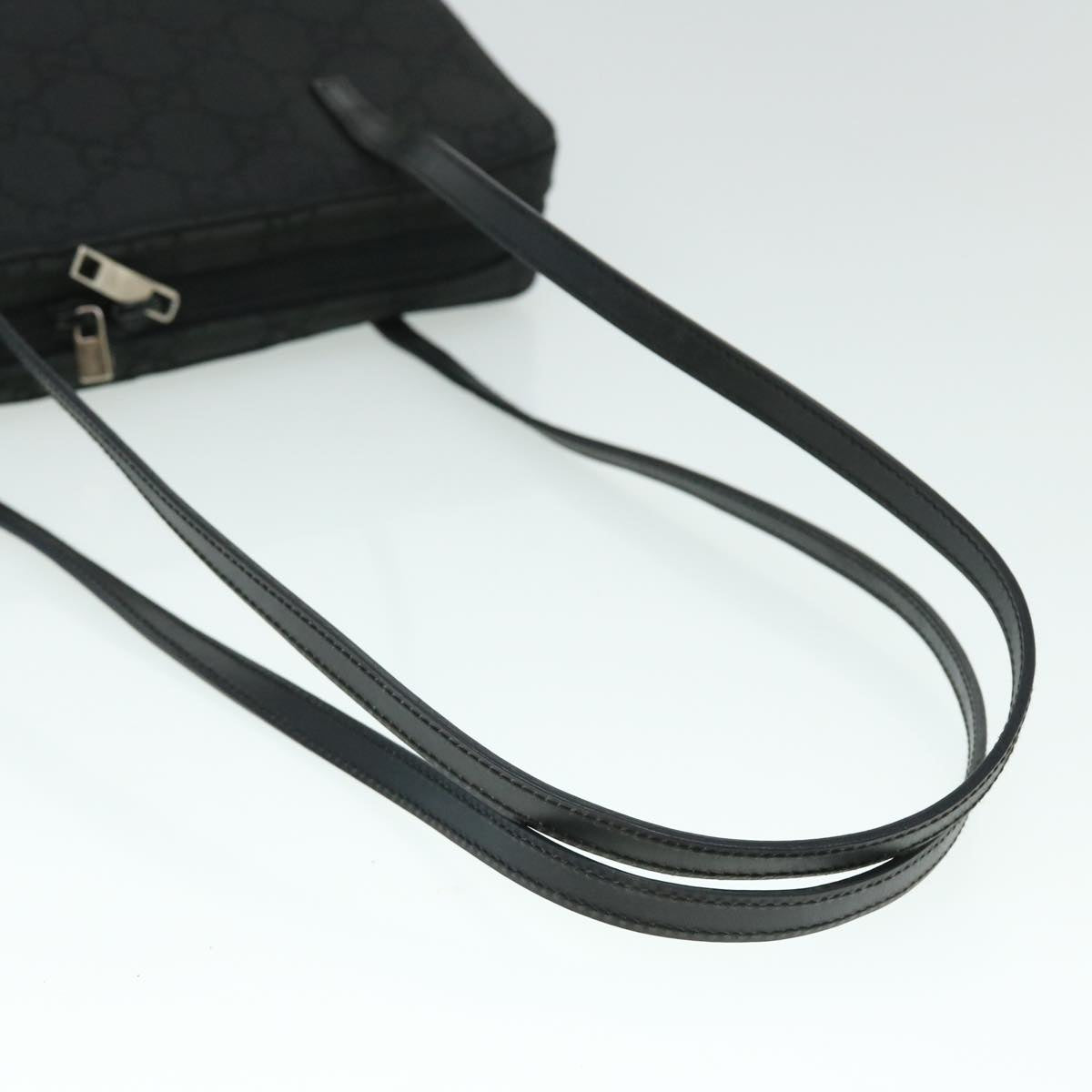 GUCCI GG Canvas Shoulder Bag Black fm2708