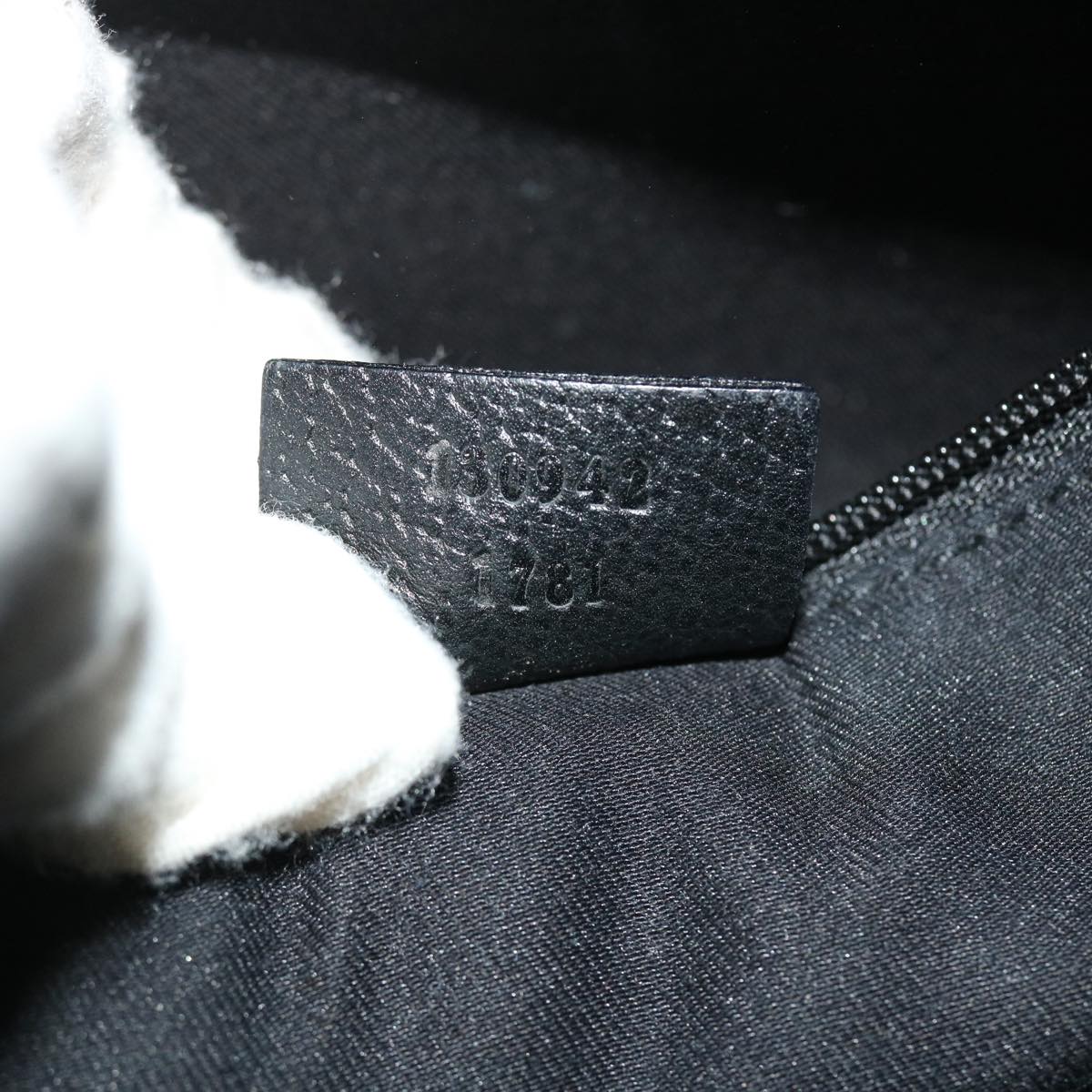 GUCCI GG Canvas Hand Bag Black 130942 fm2710