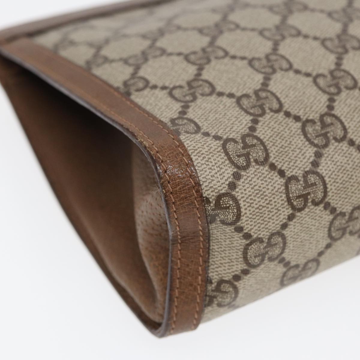 GUCCI GG Supreme Clutch Bag PVC Leather Beige 89 01 033 fm3645