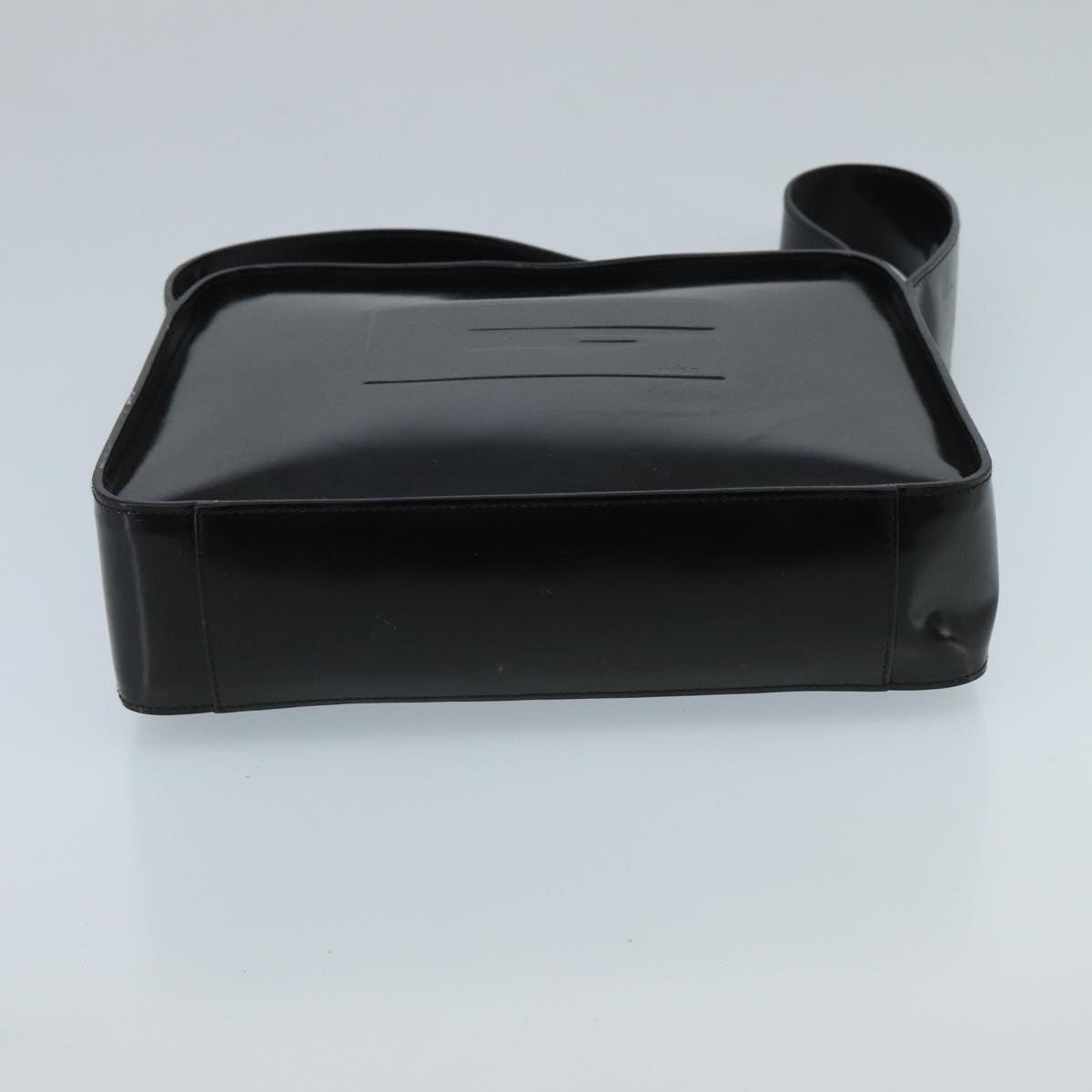 GUCCI Shoulder Bag Enamel Black 001 3032 fm4101
