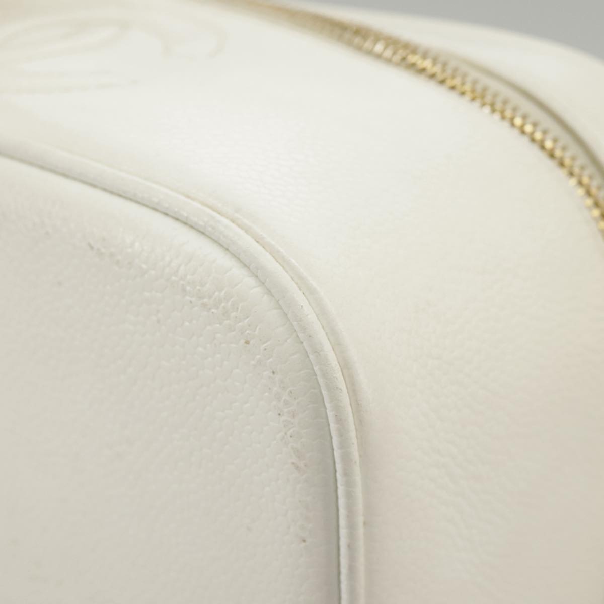 CHANEL COCO Mark vanity Pouch Caviar Skin White Gold CC fm4164