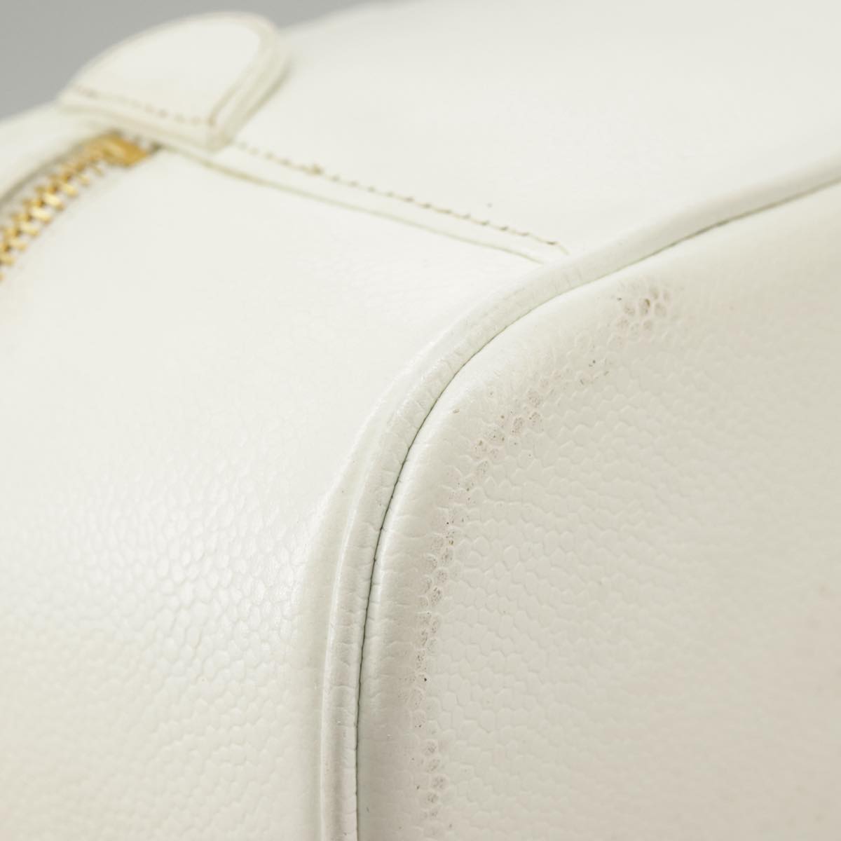 CHANEL COCO Mark vanity Pouch Caviar Skin White Gold CC fm4164