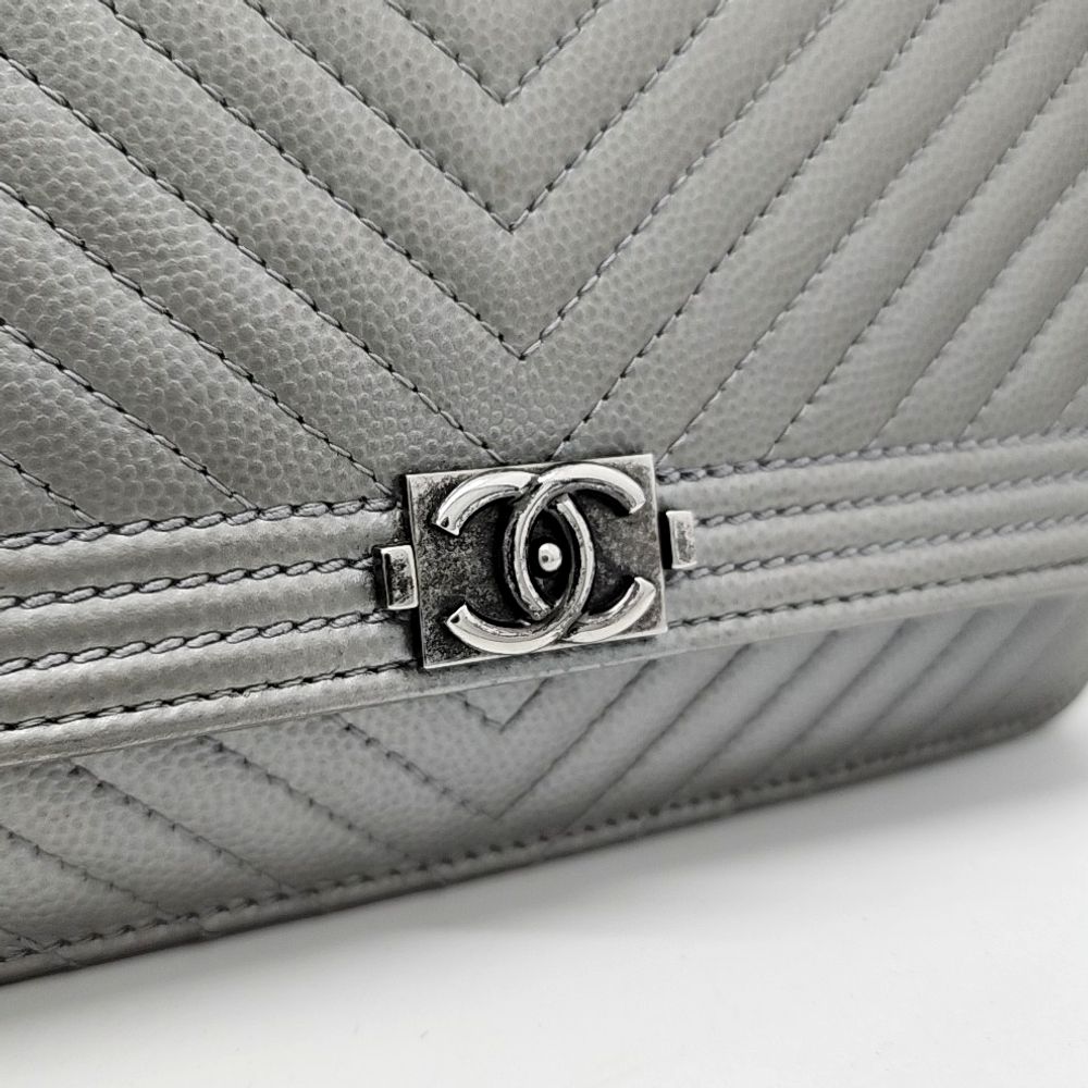 Chanel Caviar Chevron Woc Mini Cross Bag A80287 (10154313)