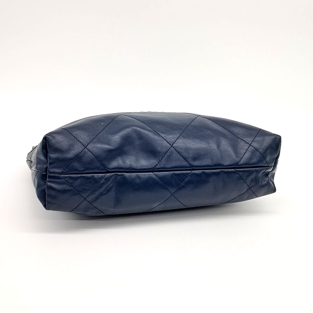 Chanel 22 Bag 30 (10176621)