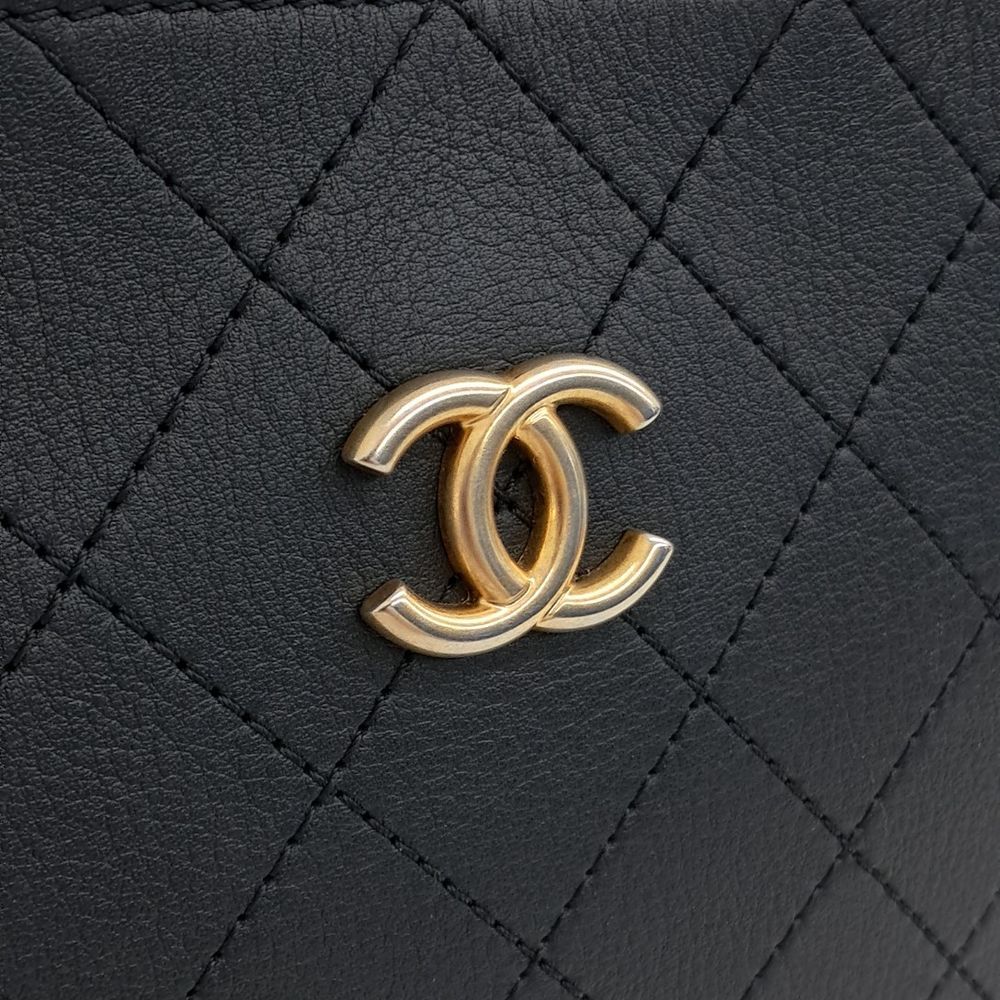 Chanel Tote And Shoulder Bag (10176631)