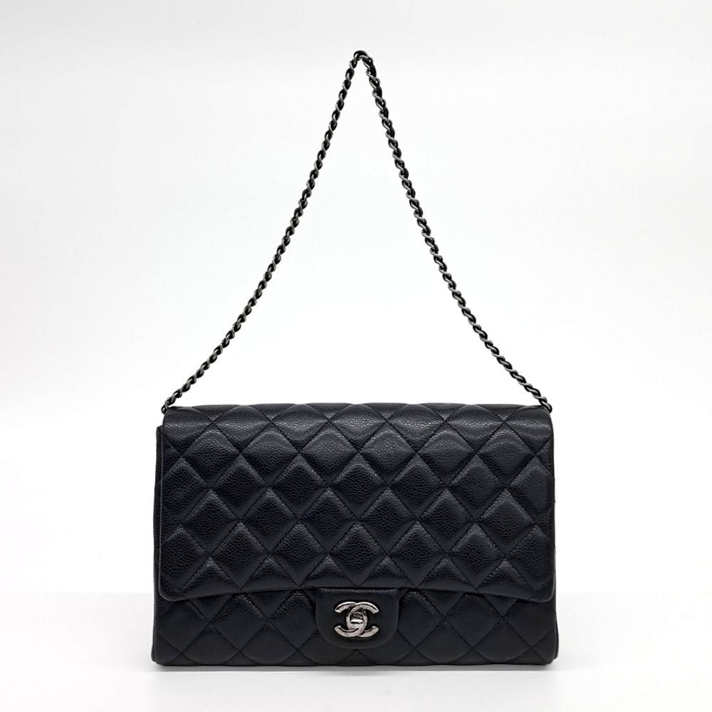 Chanel Caviar Clutch And Shoulder Bag (10179103)