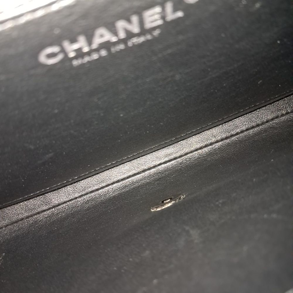 Chanel Caviar Clutch And Shoulder Bag (10179103)