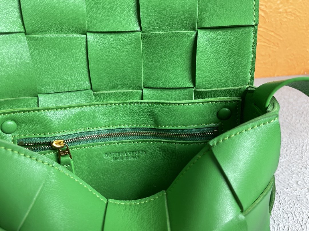 GLAMI Cassette Parakeet, For Women, WomenÃ¢â‚¬â„¢s Bags 9.1in/23cm 578004VMAY13724