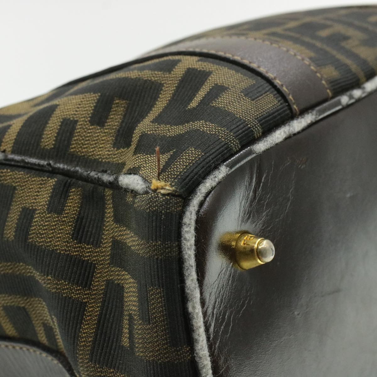 FENDI Zucca Canvas Hand Bag Black Brown am092g