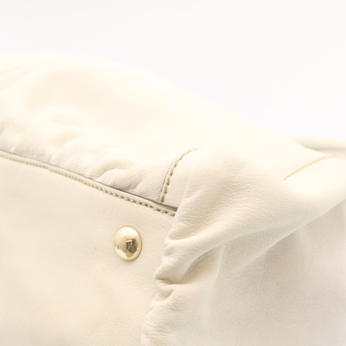 GUCCI Leather Tote Bag White am1090g