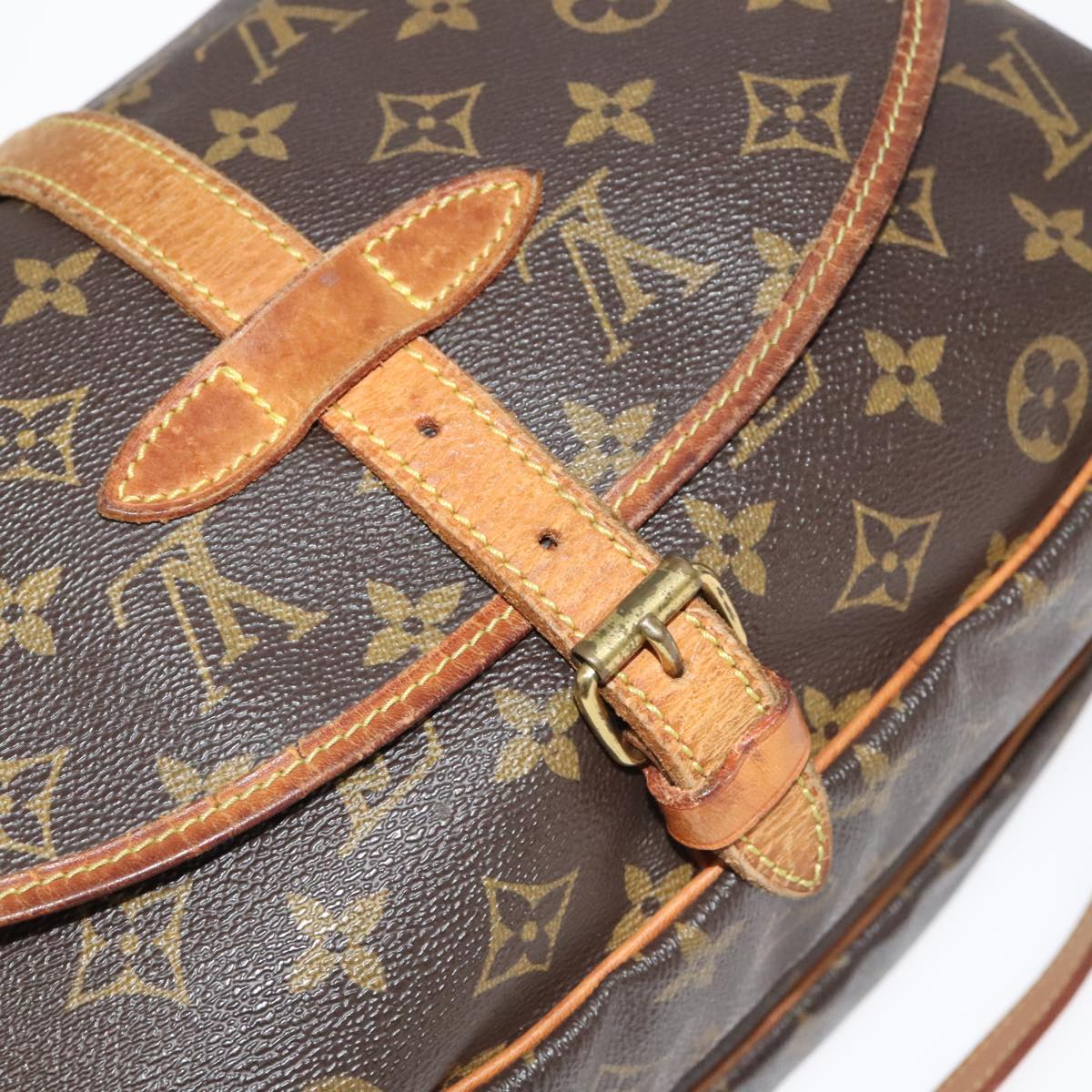 LOUIS VUITTON Monogram Saumur 30 Shoulder Bag M42256 LV hk1885