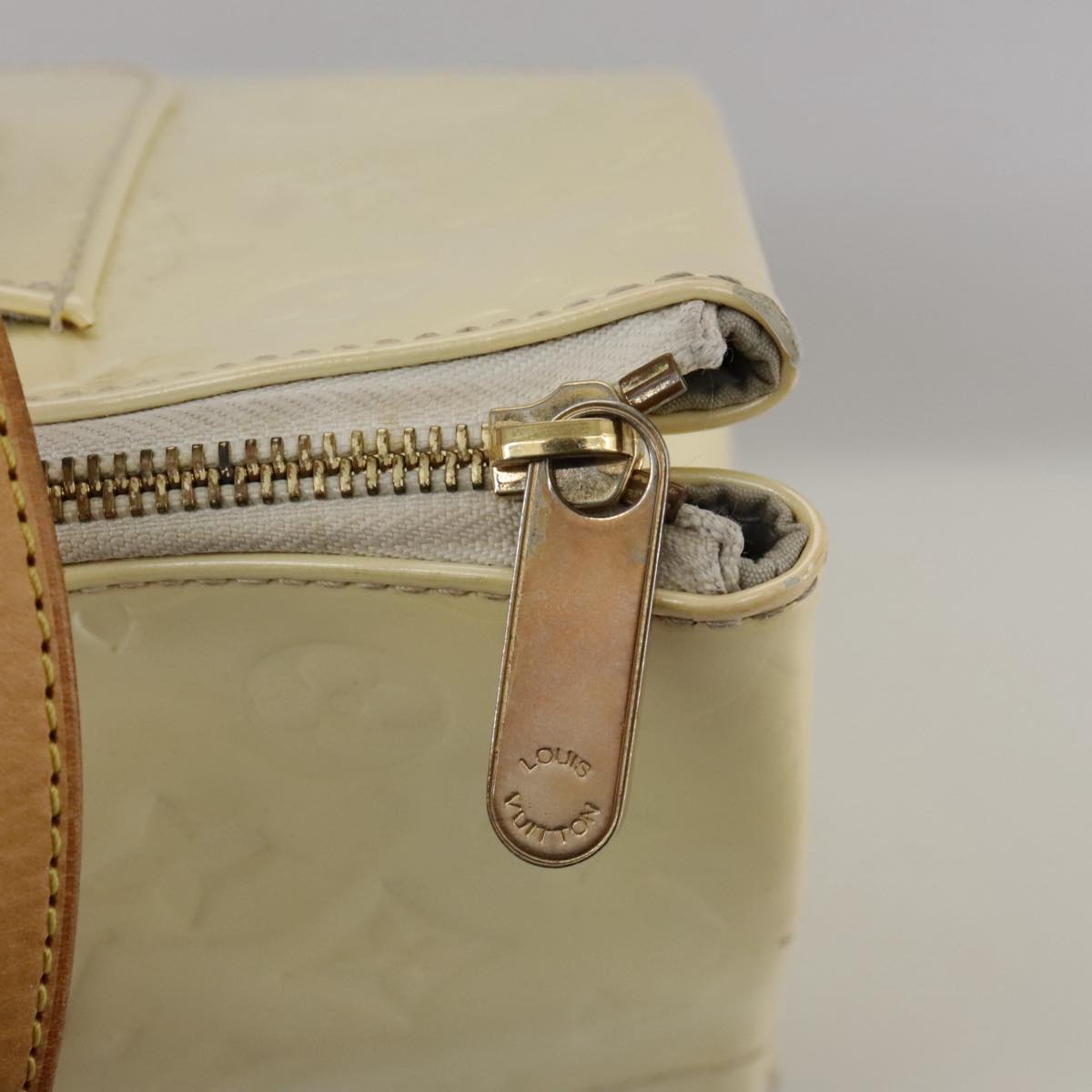 LOUIS VUITTON Monogram Vernis Rosewood Avenue Hand Bag Perle M93508 hk1933