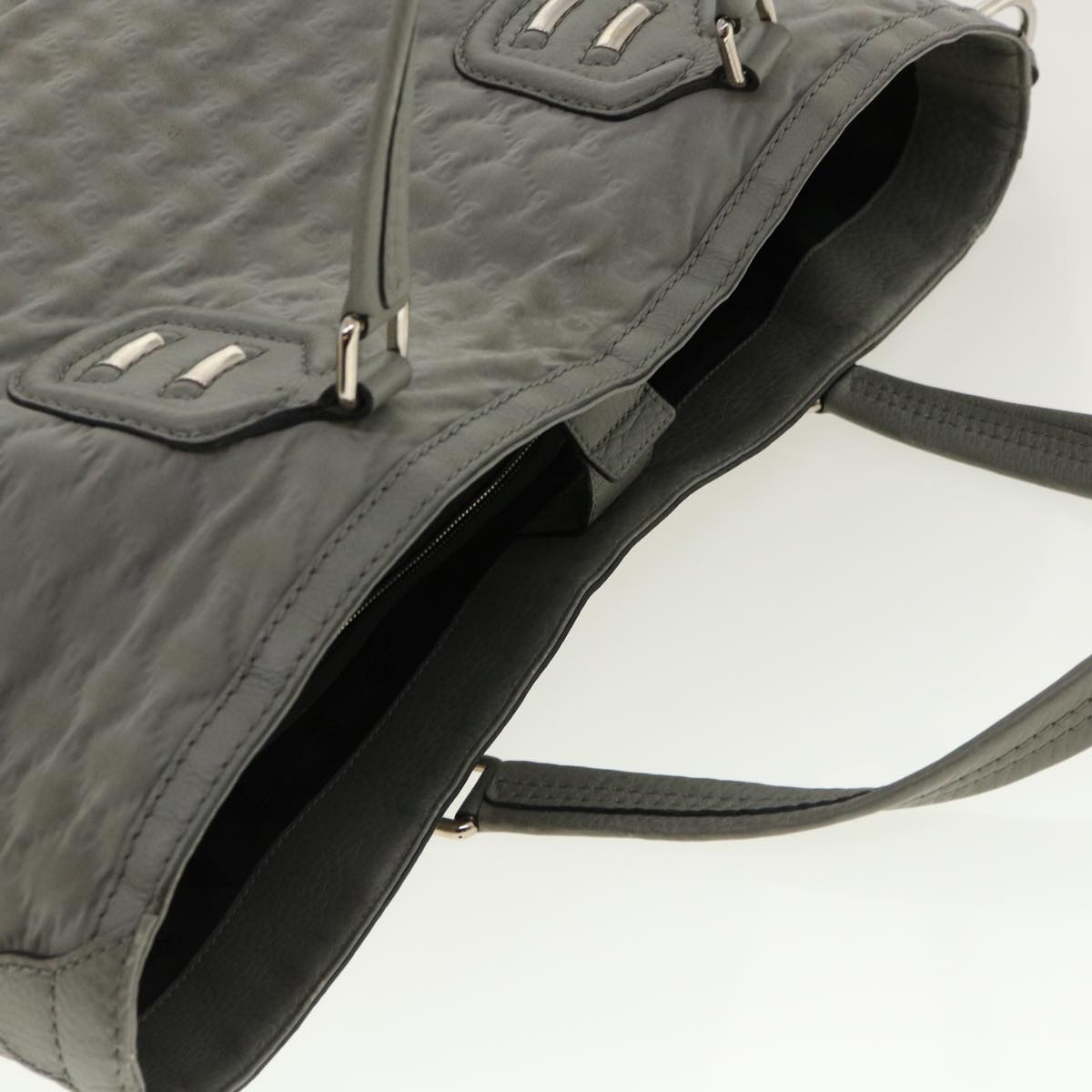 GUCCI GG Canvas Shoulder Bag Gray 241102 hk673