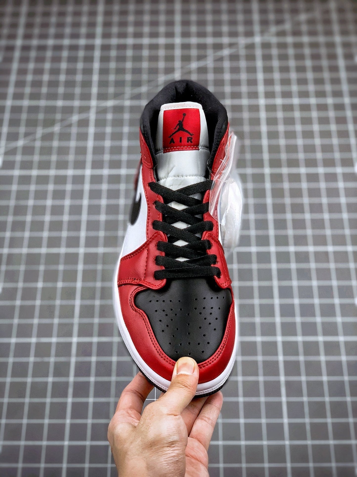 Designer Air Jordan 1 Mid Ã¢â‚¬Å“Gym RedÃ¢â‚¬Â 554724-069
