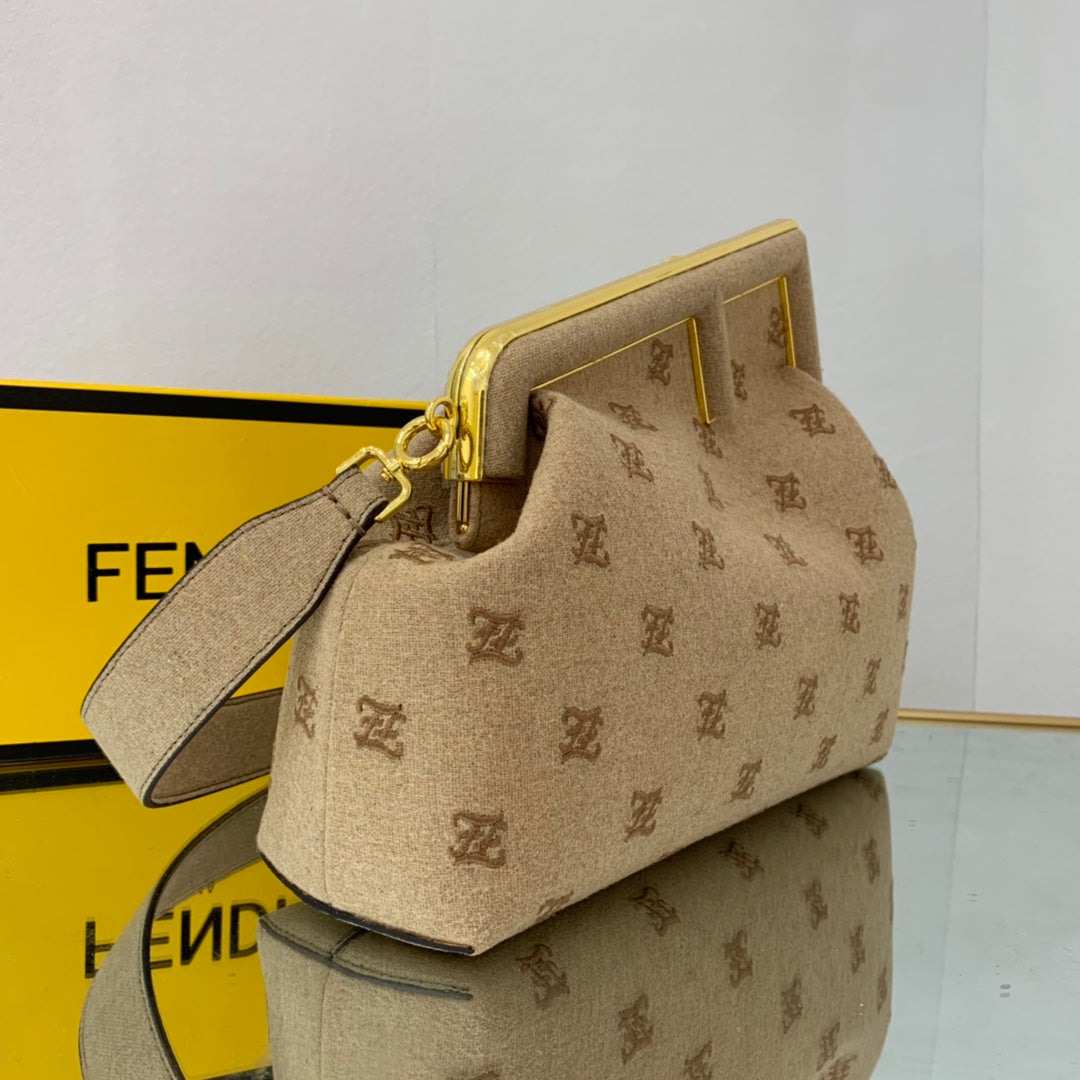 ELE -  Bag - FED - 323