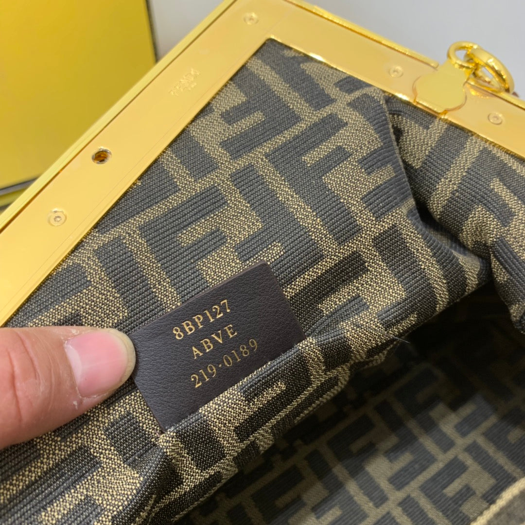 ELE -  Bag - FED - 272