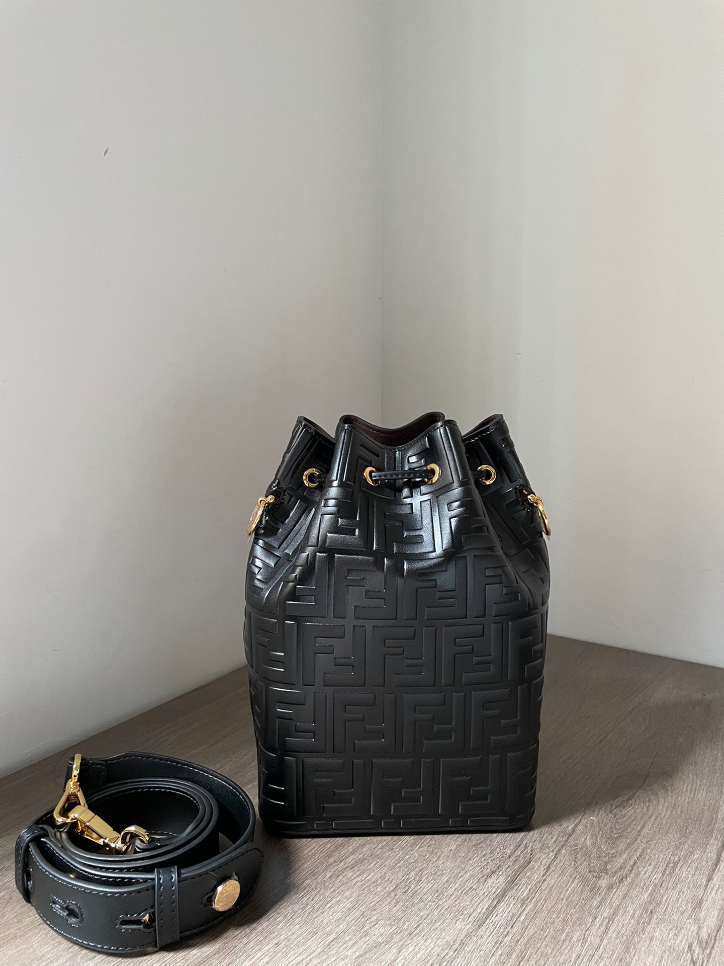 ELE -  Bag - FED - 105