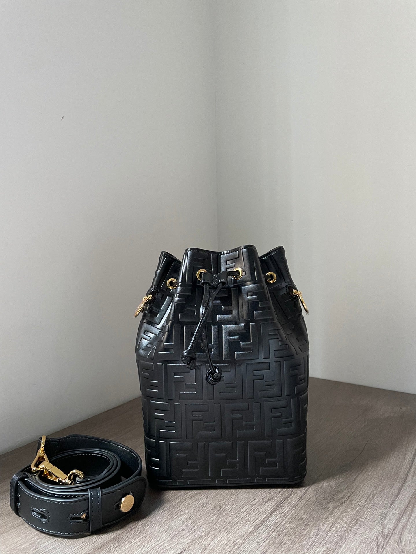 ELE -  Bag - FED - 105