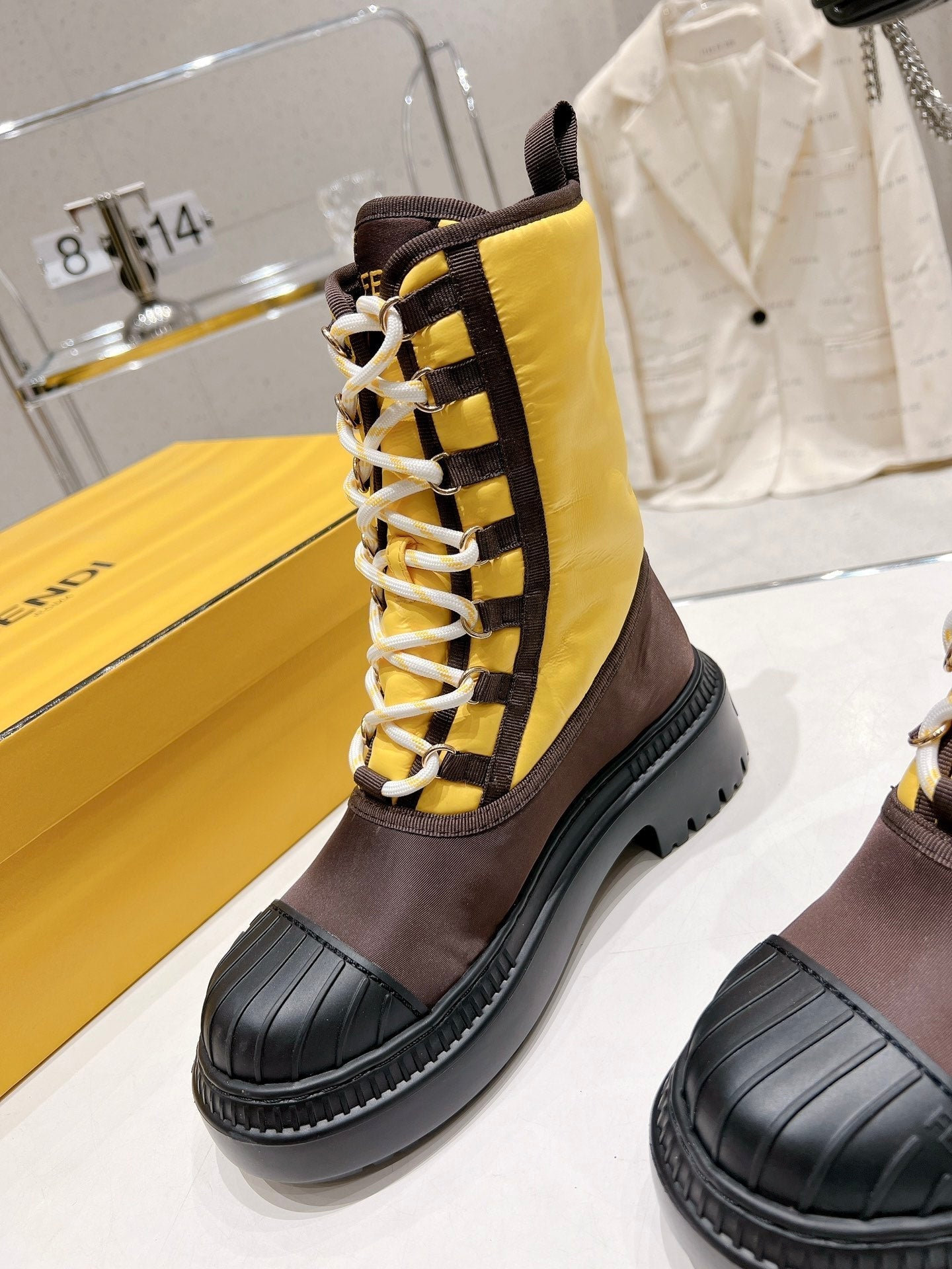 Luxury Shoes - FED - 242