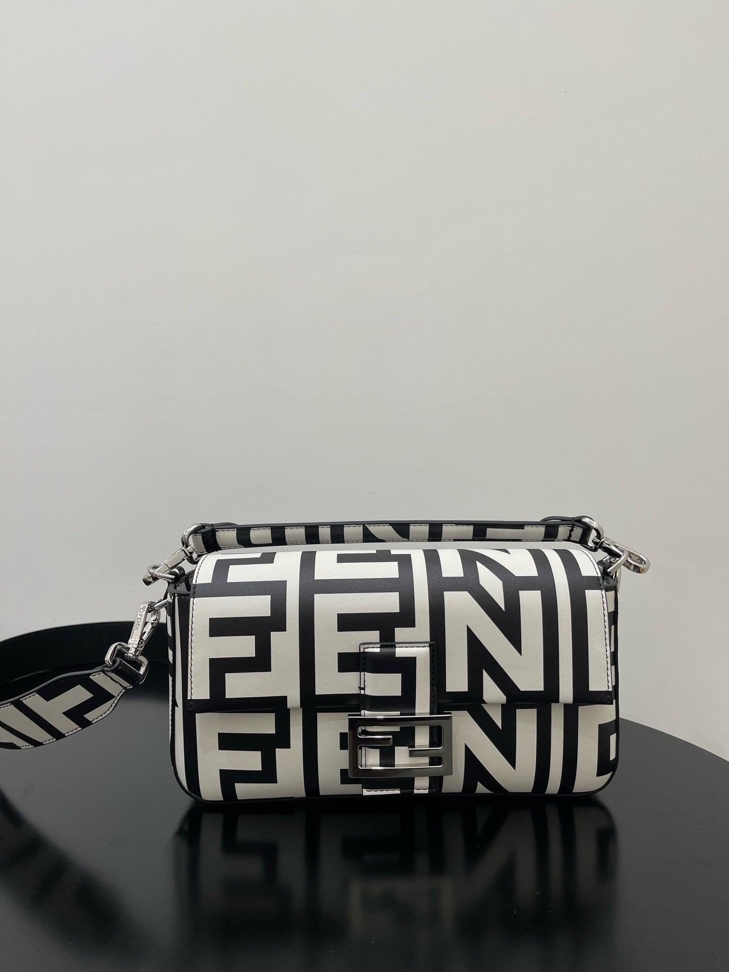 ELE -  Bag - FED - 082