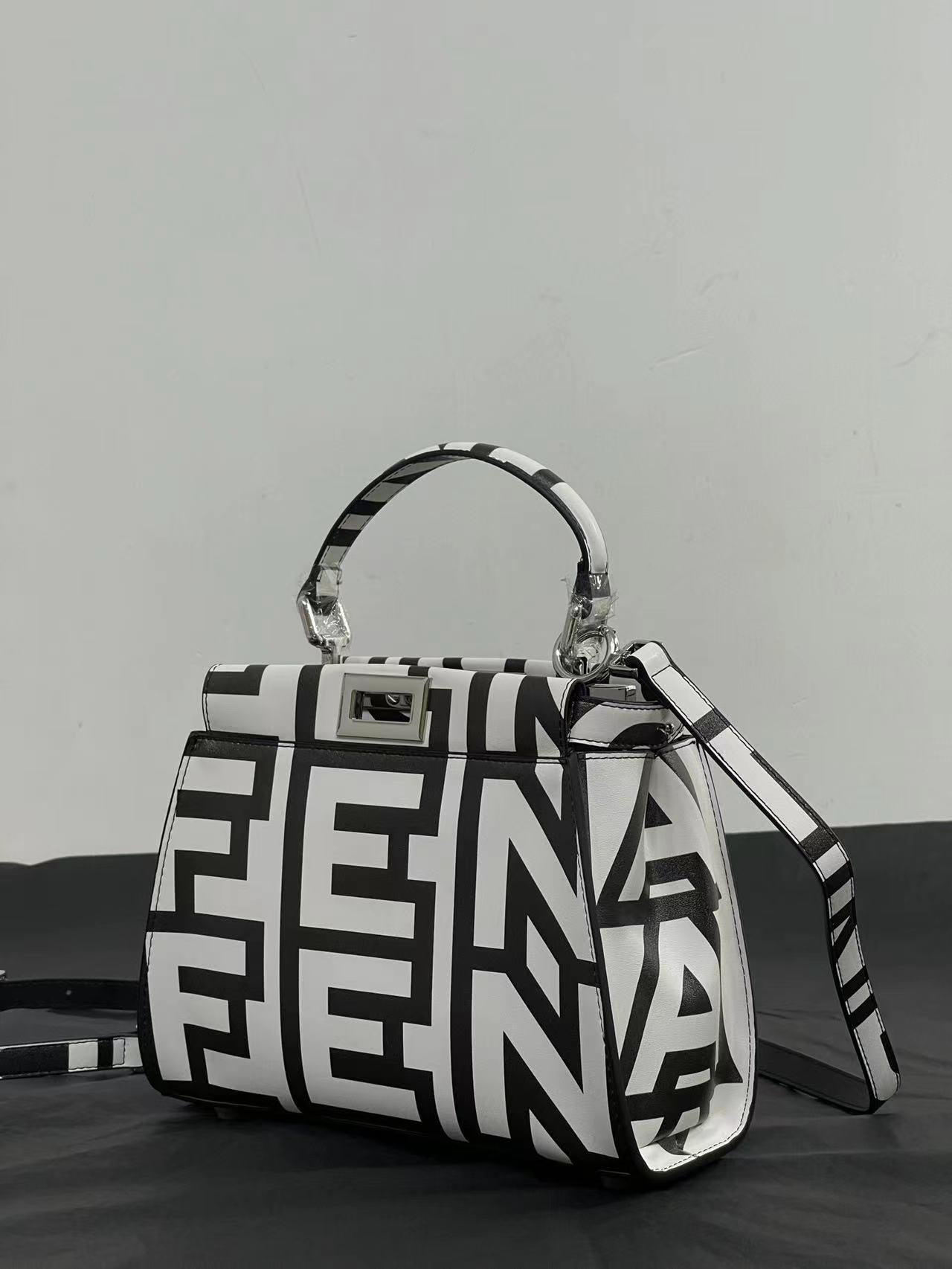 ELE -  Bag - FED - 086